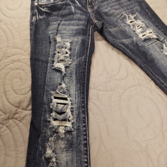 👖Red Rivet Jeans👖 - Picture 2 of 8